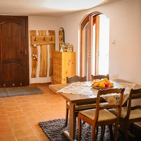 Pod 12-stka مارونجوفو